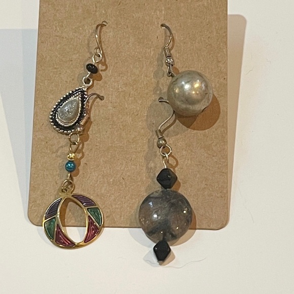 Vintage Boho Mismatch Earrings - Picture 1 of 9